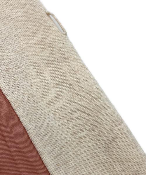 BLUE LABEL CRESTBRIDGE（ブルーレーベルクレストブリッジ）BLUE LABEL CRESTBRIDGE (ブルーレーベルクレストブリッジ) バックプリーツカーディガン ベージュ サイズ:38の古着・服飾アイテム