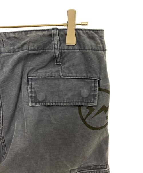 DENIM BY VANQUISH&FRAGMENT（デニムバイヴァンキッシュ&フラグメント）DENIM BY VANQUISH&FRAGMENT (デニムバイヴァンキッシュ&フラグメント) カーゴパンツ ネイビー サイズ:32の古着・服飾アイテム