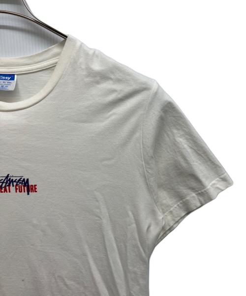 stussy（ステューシー）stussy (ステューシー) GREAT FUTURE SS TEE ホワイト サイズ:Mの古着・服飾アイテム