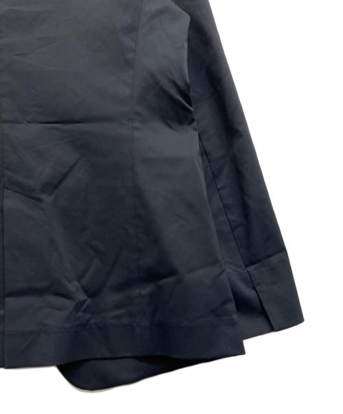 23区（ニジュウサンク）23区 (ニジュウサンク) ストレッチシャンブレー テーラードジャケット ブラック サイズ:38 未使用品の古着・服飾アイテム