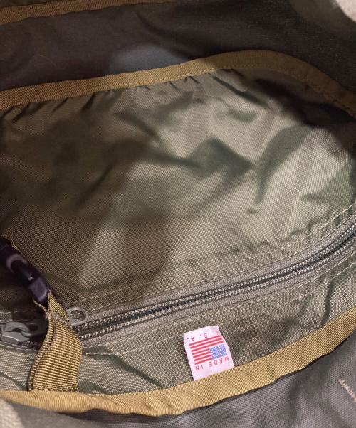 BRIEFING（ブリーフィング）BRIEFING (ブリーフィング) ショルダーバッグ オリーブの古着・服飾アイテム