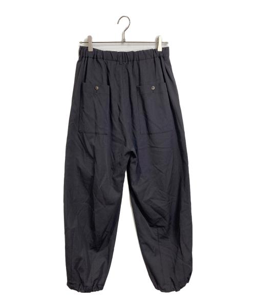 ARGUE（アーギュ）ARGUE (アーギュ) WOOL WIDE TUCK PANTS 裾ドローコード ウールワイドパンツ　日本製 グレー サイズ:2の古着・服飾アイテム
