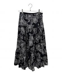 DRAWER（ドゥロワー）の古着「フラワープリントギャザーロングスカート」｜ブラック