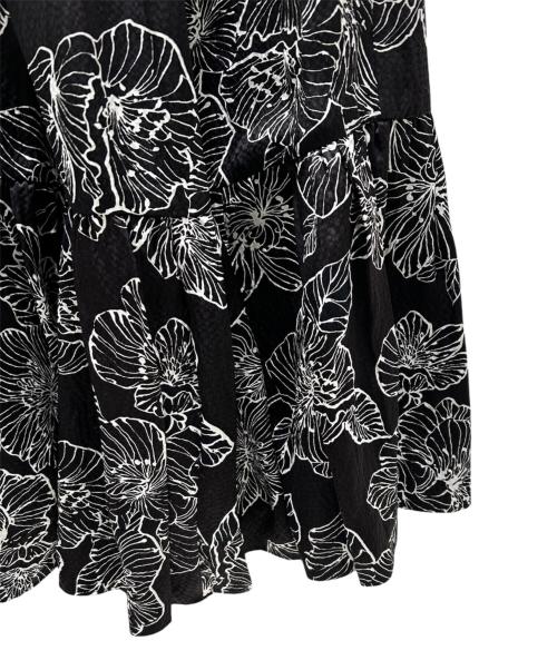 DRAWER（ドゥロワー）DRAWER (ドゥロワー) フラワープリントギャザーロングスカート ブラック サイズ:36の古着・服飾アイテム