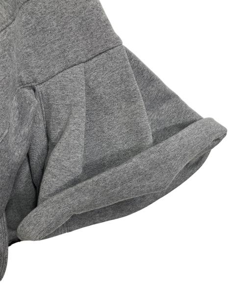 JUNYA WATANABE COMME des GARCONS（(ジュンヤワタナベ コムデギャルソン）JUNYA WATANABE COMME des GARCONS ((ジュンヤワタナベ コムデギャルソン) 変形ボリュームフーディー　デザインパーカー　フーディ　ジップパーカー　日本製　23AW グレー サイズ:Sの古着・服飾アイテム