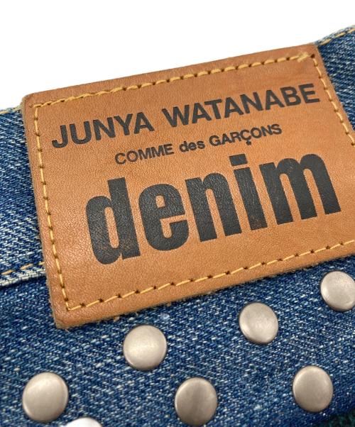 JUNYA WATANABE COMME des GARCONS（(ジュンヤワタナベ コムデギャルソン）JUNYA WATANABE COMME des GARCONS ((ジュンヤワタナベ コムデギャルソン) ランダムパッチワークデニムパンツ　デザインパンツ　デニムパンツ　日本製 インディゴ サイズ:XSの古着・服飾アイテム