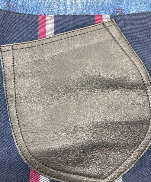 JUNYA WATANABE COMME des GARCONS（(ジュンヤワタナベ コムデギャルソン）JUNYA WATANABE COMME des GARCONS ((ジュンヤワタナベ コムデギャルソン) ランダムパッチワークデニムパンツ　デザインパンツ　デニムパンツ　日本製 インディゴ サイズ:XSの古着・服飾アイテム