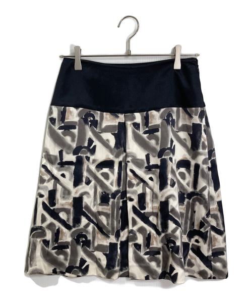 PRADA（プラダ）PRADA (プラダ) ボックスプリーツプリントスカート　柄スカート　デザインスカート　イタリア製 ブラック サイズ:40の古着・服飾アイテム