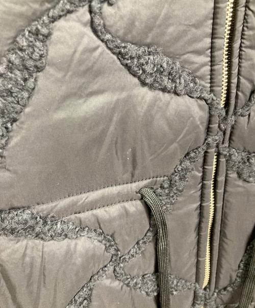 Maglie le cassetto（マーリエ ル カセット）Maglie le cassetto (マーリエ ル カセット) ループ刺繍キルティングブルゾン　中綿ジャケット　アウター ブラック サイズ:9の古着・服飾アイテム