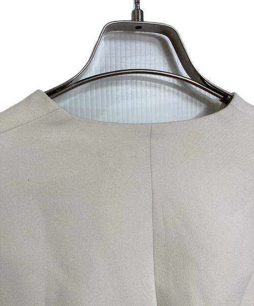 ELENDEEK（エレンディーク）ELENDEEK (エレンディーク) FORM SHORT CT  ファームショートジャケット　アウター　ライトアウター　セレモニー アイボリー サイズ:FREEの古着・服飾アイテム