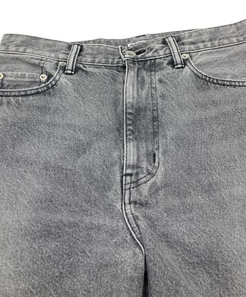 OUT OF FRAME（アウトオブフレーム）OUT OF FRAMe (アウトオブフレーム) gray denim パンツ　グレーデニムパンツ　日本製 グレー サイズ:38の古着・服飾アイテム