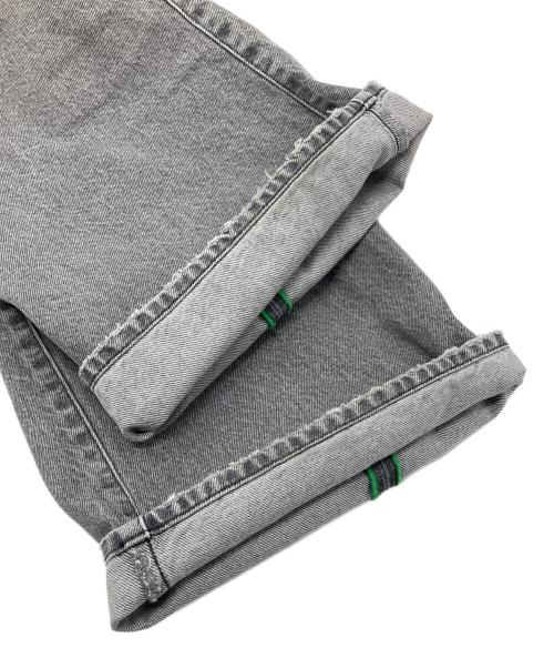 OUT OF FRAME（アウトオブフレーム）OUT OF FRAMe (アウトオブフレーム) gray denim パンツ　グレーデニムパンツ　日本製 グレー サイズ:38の古着・服飾アイテム