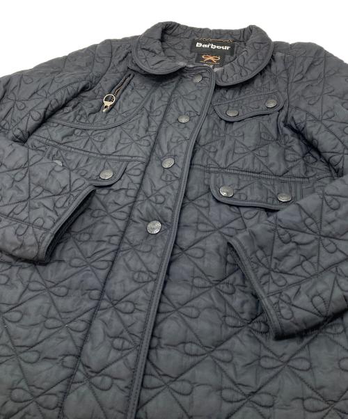 Barbour（バブアー）Barbour (バブアー) ANYA HINDMARCH (アニヤ・ハインドマーチ) キルティングコート　ロングコート ブラック サイズ:38の古着・服飾アイテム
