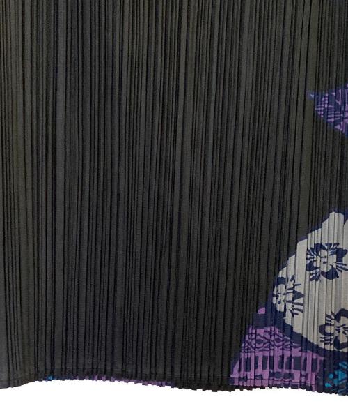 PLEATS PLEASE（プリーツプリーズ）PLEATS PLEASE (プリーツプリーズ) フィッシュプリントプリーツスカート ブラック サイズ:２の古着・服飾アイテム