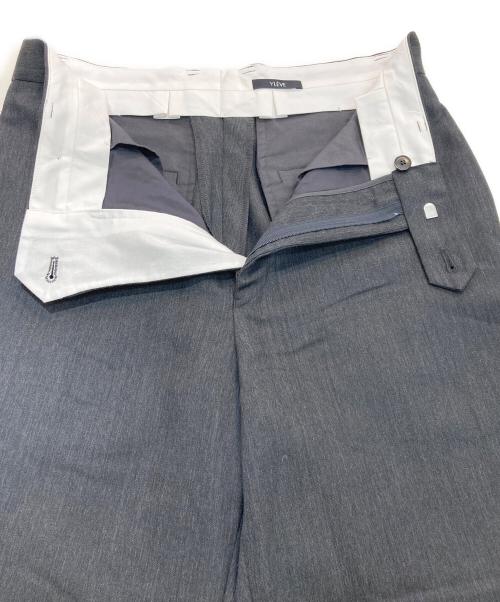 YLEVE（イレーヴ）YLEVE (イレーヴ) ウールモヘアギャバジンストレートレッグパンツ チャコールグレー サイズ:3の古着・服飾アイテム