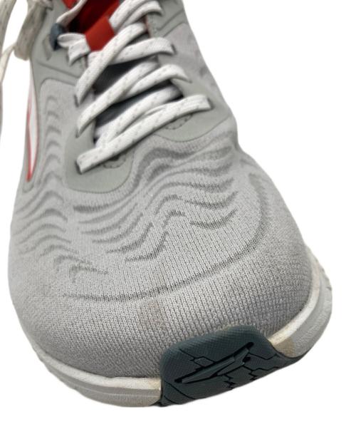 ALTRA（アルトラ）ALTRA (アルトラ) TORIN 7 グレー×レッド サイズ:US7の古着・服飾アイテム