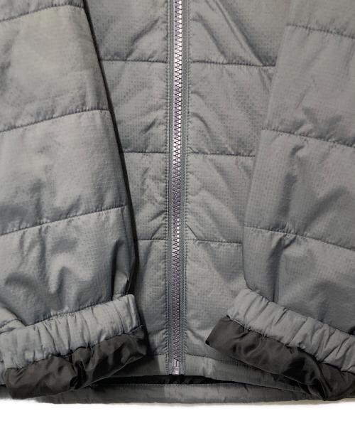 UMBRO（アンブロ）UMBRO (アンブロ) FREAK'S STORE (フリークスストア) 別注 SP Padding Jacket グレー サイズ:XLの古着・服飾アイテム