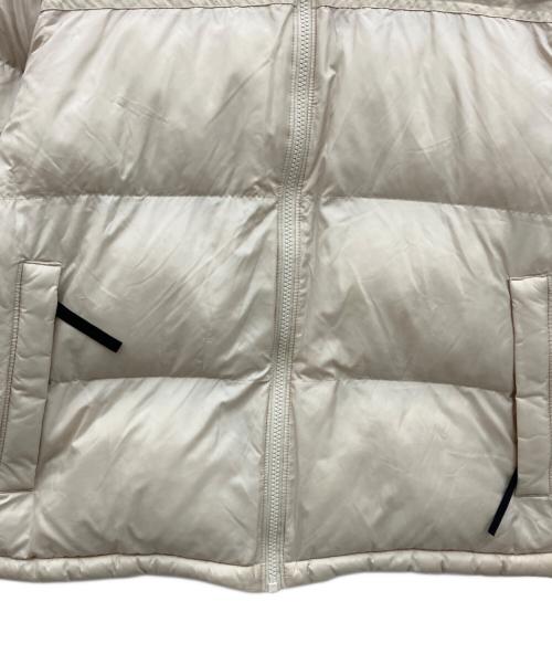 THE NORTH FACE WHITE LABEL（ザノースフェイスホワイトレーベル）THE NORTH FACE WHITE LABEL (ザノースフェイスホワイトレーベル) NUPTSE ON BALL JACKET アイボリー サイズ:Lの古着・服飾アイテム