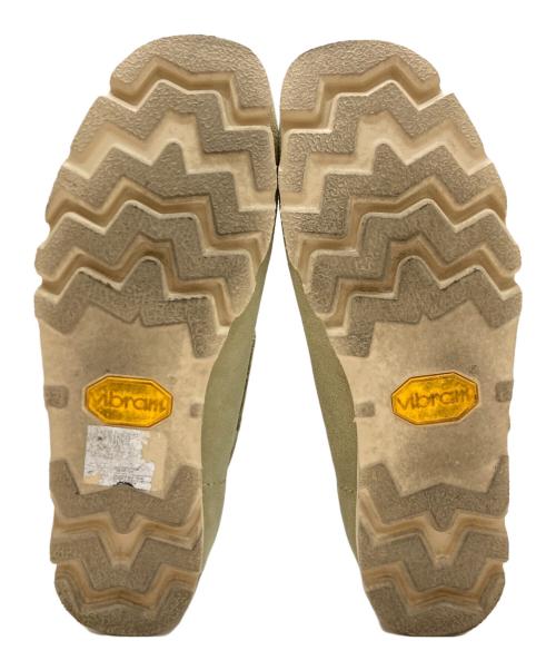 CLARKS ORIGINALS（クラークス オリジナルズ）Clarks Originals (クラークス オリジナルズ) Needles (ニードルズ) Wallabee BT - Peace Buckle ベージュ サイズ:EU41の古着・服飾アイテム