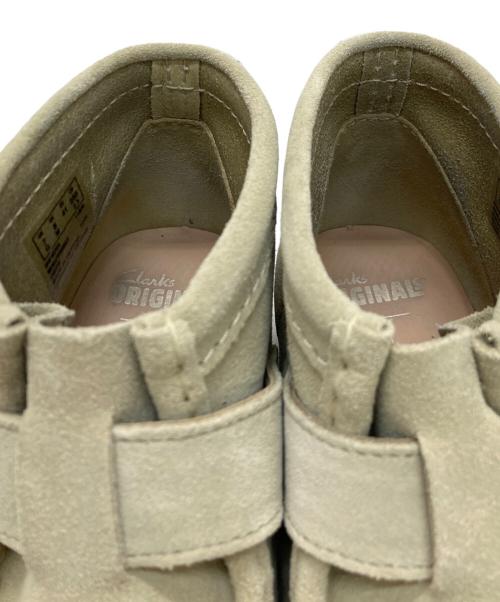 CLARKS ORIGINALS（クラークス オリジナルズ）Clarks Originals (クラークス オリジナルズ) Needles (ニードルズ) Wallabee BT - Peace Buckle ベージュ サイズ:EU41の古着・服飾アイテム