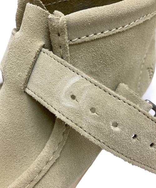 CLARKS ORIGINALS（クラークス オリジナルズ）Clarks Originals (クラークス オリジナルズ) Needles (ニードルズ) Wallabee BT - Peace Buckle ベージュ サイズ:EU41の古着・服飾アイテム