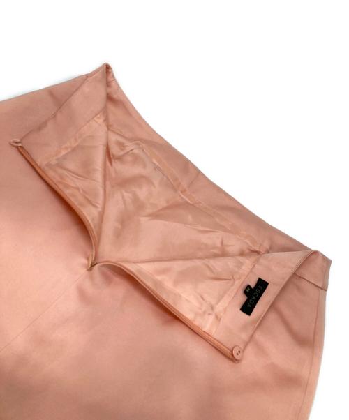 ESCADA（エスカーダ）ESCADA (エスカーダ) ビジューボタンセットアップスカートスーツ ピンク サイズ:38の古着・服飾アイテム