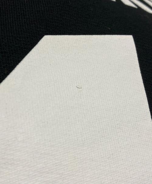 GIVENCHY（ジバンシィ）GIVENCHY (ジバンシィ) ナンバリングロゴ クルーネックスウェット ブラック サイズ:XSの古着・服飾アイテム