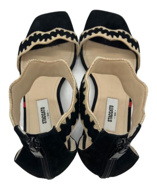 STACCATO（スタッカート）STACCATO (スタッカート) マーヤスカラップサンダル ブラック サイズ:24.5の古着・服飾アイテム