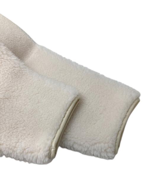 BEAUTY&YOUTH（ビューティーアンドユース）BEAUTY&YOUTH (ビューティーアンドユース) ボア フェイクムートン ノーカラーリバーシブルジャケット アイボリー サイズ:Mの古着・服飾アイテム