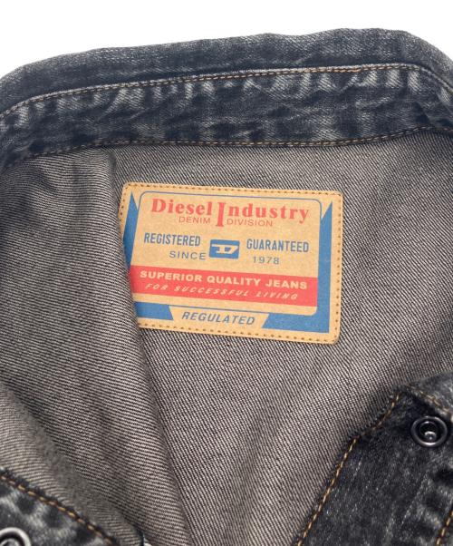 DIESEL（ディーゼル）DIESEL (ディーゼル) トロンプルイユシャツ　C-GILLY-A ブラック サイズ:38の古着・服飾アイテム