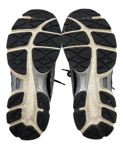 asics（アシックス）asics (アシックス) スニーカー ブラック×シルバー サイズ:27の古着・服飾アイテム