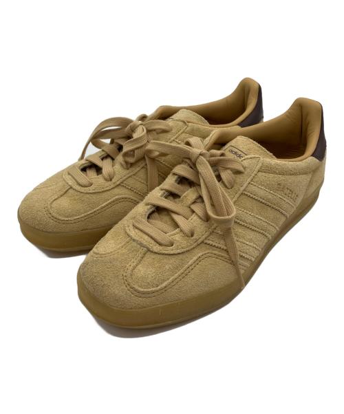 adidas（アディダス）adidas (アディダス) スニーカー ベージュ サイズ:24.5cmの古着・服飾アイテム