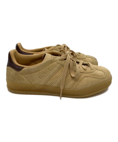 adidas（アディダス）adidas (アディダス) スニーカー ベージュ サイズ:24.5cmの古着・服飾アイテム