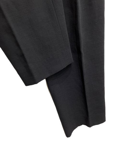 TOMORROW LAND collection（トゥモローランドコレクション）TOMORROW LAND collection (トゥモローランドコレクション) ブロークンウーステッド タックテーパードパンツ ブラック サイズ:34の古着・服飾アイテム