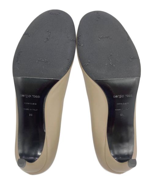 sergio rossi（セルジオロッシ）sergio rossi (セルジオロッシ) パンプス グレージュ サイズ:38の古着・服飾アイテム