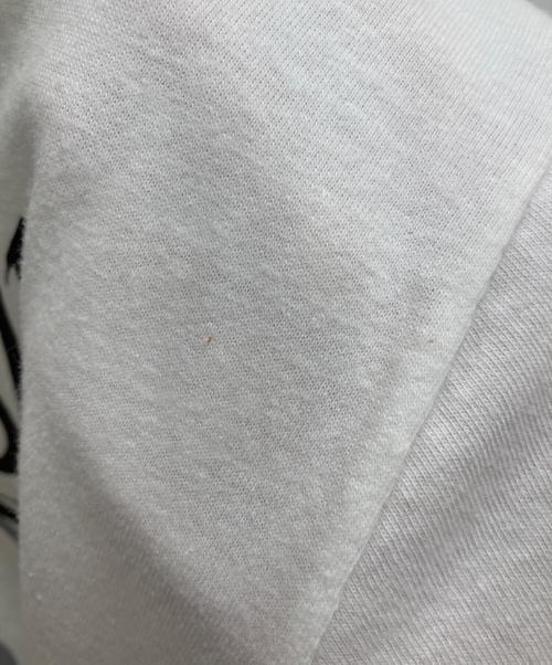 stussy（ステューシー）stussy (ステューシー) GOLDIE METALHEADZ プリントTシャツ ホワイト サイズ:Mの古着・服飾アイテム