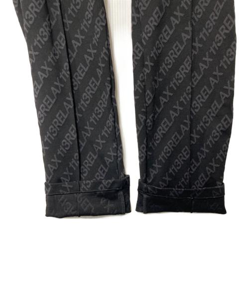 1PIU1UGUALE3 RELAX（ウノピゥウノウグァーレトレ リラックス）1piu1uguale3 relax (ウノピゥウノウグァーレトレ リラックス) 総柄ロゴジャガードスラックス ブラック サイズ:XLの古着・服飾アイテム