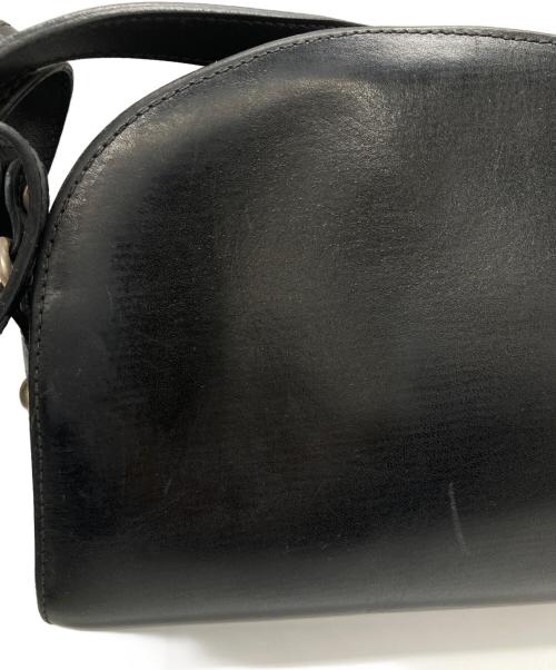 A.P.C.（アーペーセー）A.P.C. (アーペーセー) ハーフムーン ショルダーバッグ ブラックの古着・服飾アイテム