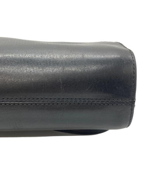 A.P.C.（アーペーセー）A.P.C. (アーペーセー) ハーフムーン ショルダーバッグ ブラックの古着・服飾アイテム