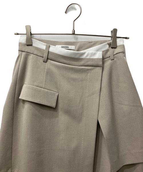 Snidel（スナイデル）Snidel (スナイデル) レイヤードデザインパンツ ライトグレーの古着・服飾アイテム