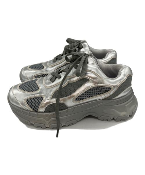 FRAY ID（フレイ アイディー）FRAY ID (フレイ アイディー) ダッドスニーカー シルバー サイズ:23.5の古着・服飾アイテム