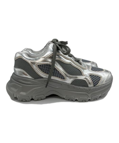 FRAY ID（フレイ アイディー）FRAY ID (フレイ アイディー) ダッドスニーカー シルバー サイズ:23.5の古着・服飾アイテム