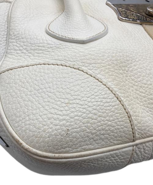 PRADA（プラダ）PRADA (プラダ) パイソンバックル ハンドバッグ/ワンショルダーバッグ アイボリー サイズ:-の古着・服飾アイテム