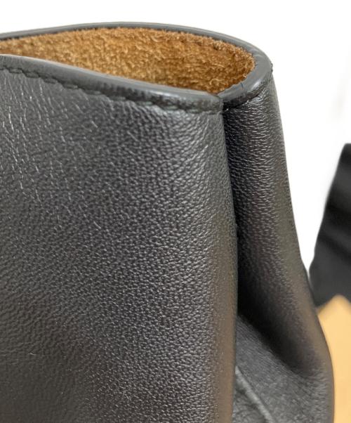 BOTTEGA VENETA（ボッテガベネタ）BOTTEGA VENETA (ボッテガベネタ) ドロップスモールバケットバッグ ブラックの古着・服飾アイテム