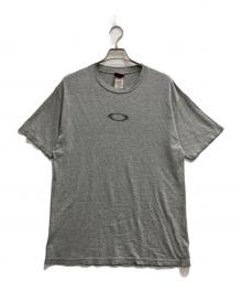 OAKLEY（オークリー）の古着「90-00'sセンターロゴTシャツ」｜グレー