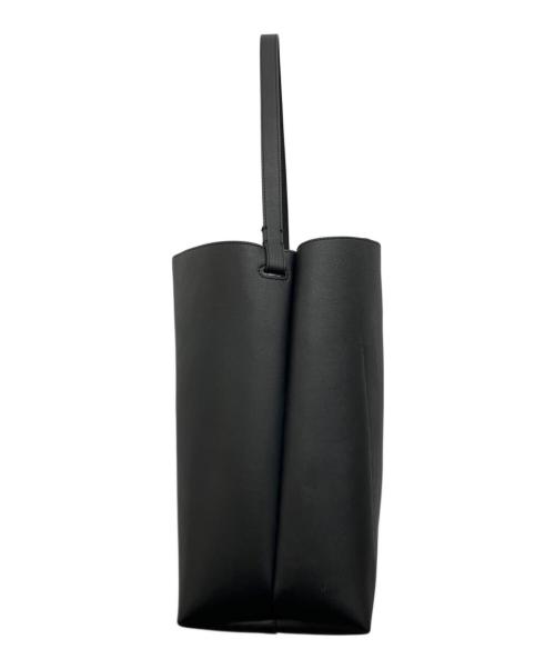 TOMORROW LAND（トゥモローランド）TOMORROW LAND (トゥモローランド) ショルダーバッグ MEDIUM ブラックの古着・服飾アイテム