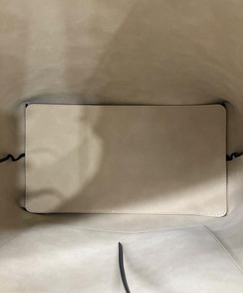 TOMORROW LAND（トゥモローランド）TOMORROW LAND (トゥモローランド) ショルダーバッグ MEDIUM ブラックの古着・服飾アイテム