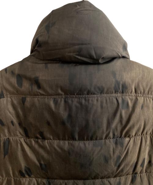 MONCLER GAMME ROUGE（モンクレール ガム ルージュ）MONCLER GAMME ROUGE (モンクレール ガム ルージュ) ダウンコート カーキの古着・服飾アイテム