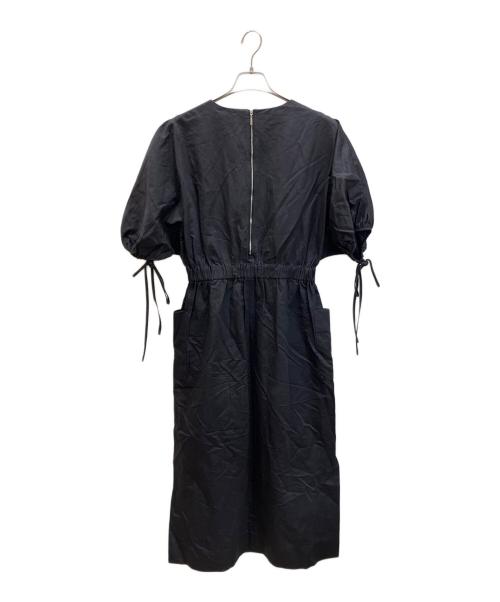 ebure（エブール）ebure (エブール) シルキーツイル ドロストワンピース ブラック サイズ:38の古着・服飾アイテム