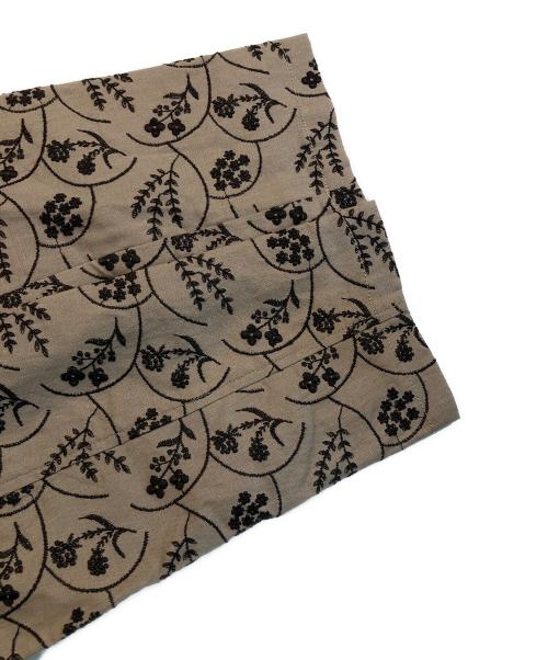 TSUHARU by samansa Mos2（ツハル バイ サマンサモスモス）TSUHARU by samansa Mos2 (ツハル バイ サマンサモスモス) 隠れ草花総刺繍　コート ベージュ サイズ:FREE 未使用品の古着・服飾アイテム